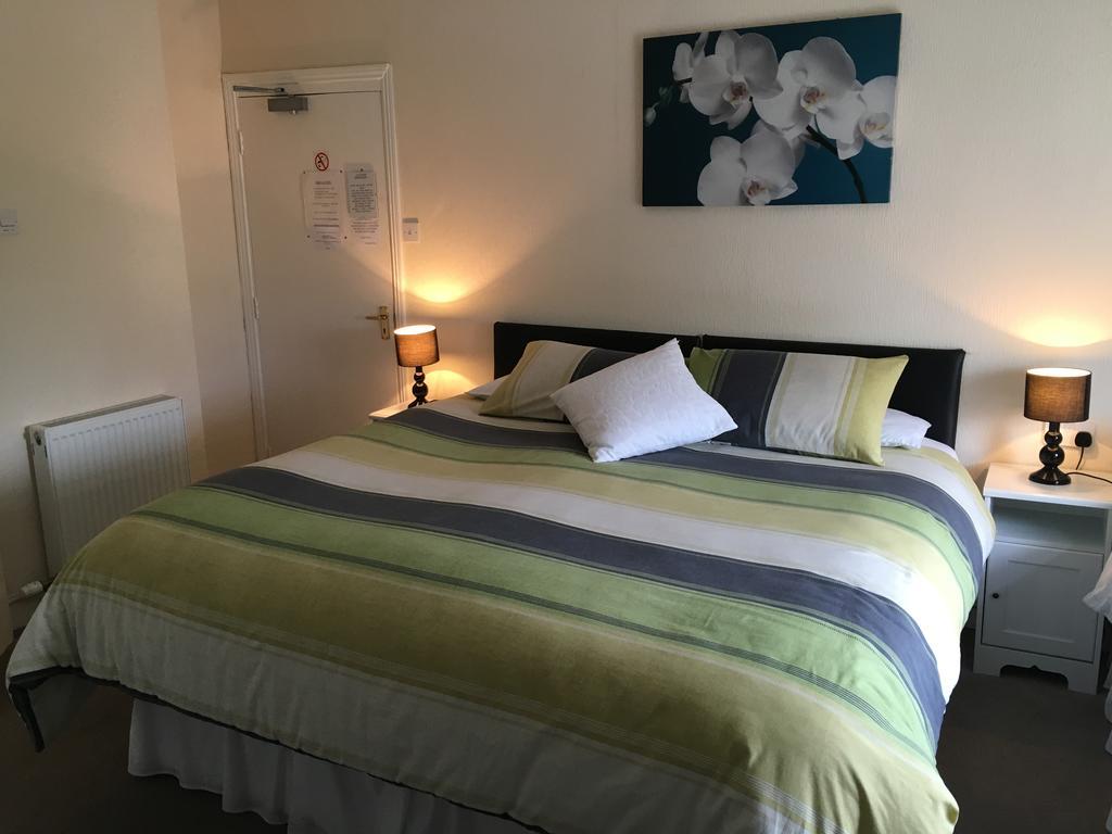 Bentons Guest House チェルトナム エクステリア 写真