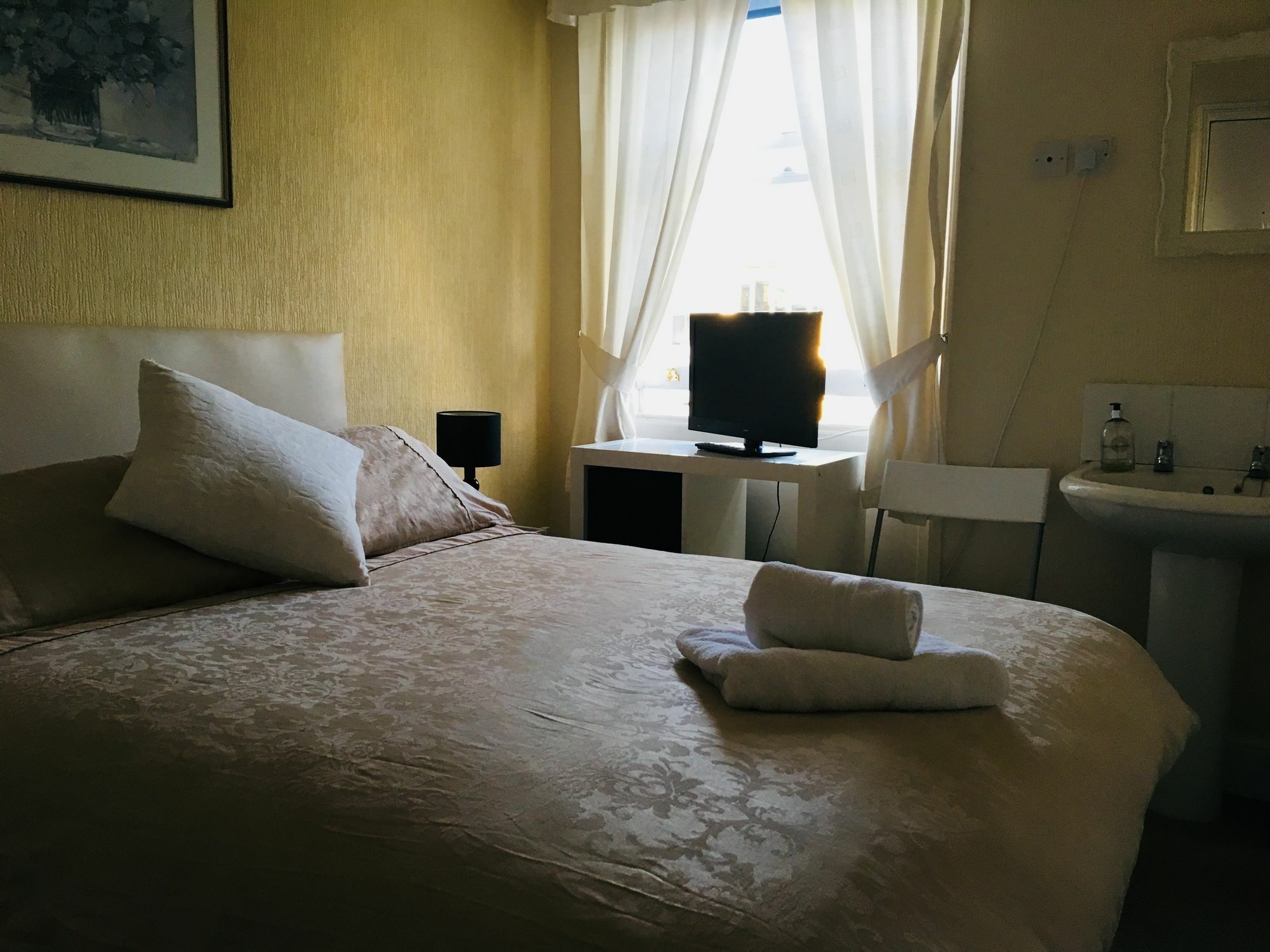 Bentons Guest House チェルトナム エクステリア 写真